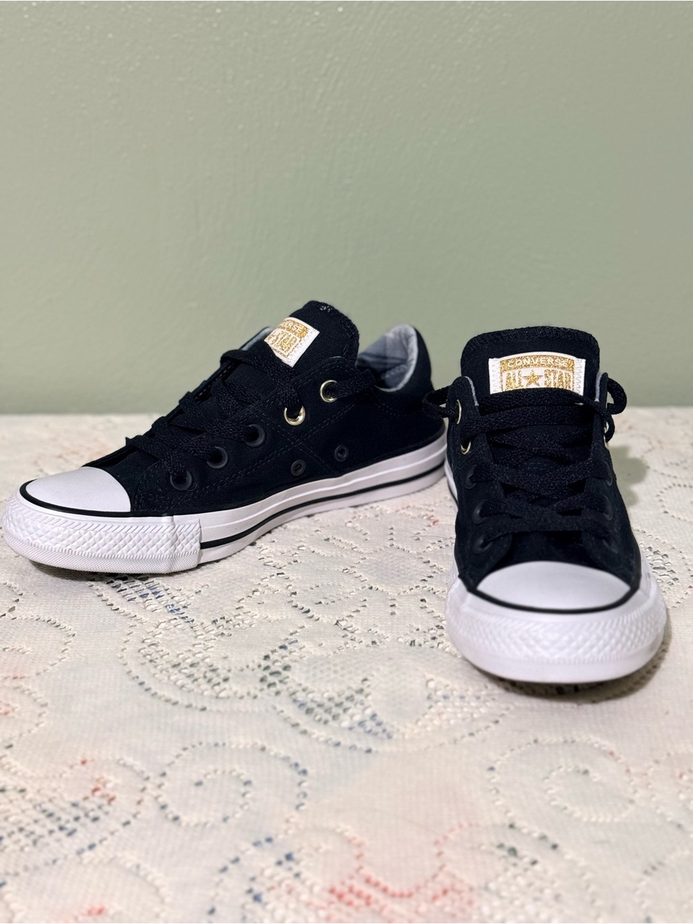 Converse Black and White Low Top Canvas Sneakers-Madison